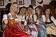  Monica Ivancan, Ayse Auth ,Hatice Nizam  Charly Sturm , Aysen Bitzer  OKTOBERFEST 2016 Haarwerk Charity Blond Woman Wiesn im Hotel Vierjahreszeiten und im Kaeferzelt , Muenchen am 21.09.2016  Foto: BrauerPhotos/Sabine_Brauer